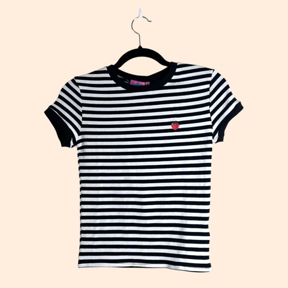 Edikted Strawberry Striped T-Shirt - Picture 1 of 4